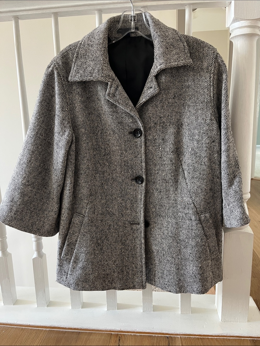 GAP Black & White Textured Cropped Blazer